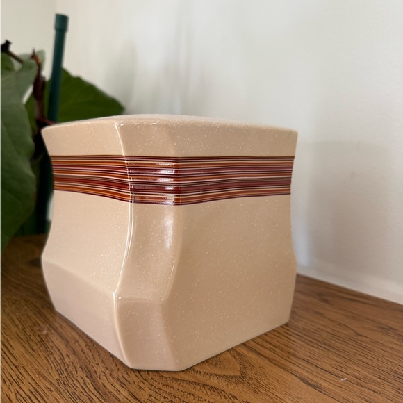 KOHL'S MIRABEL RED BATH ACCESSORY TISSUE CUBE COVER BEIGE VINTAGE - Picture 4 of 7